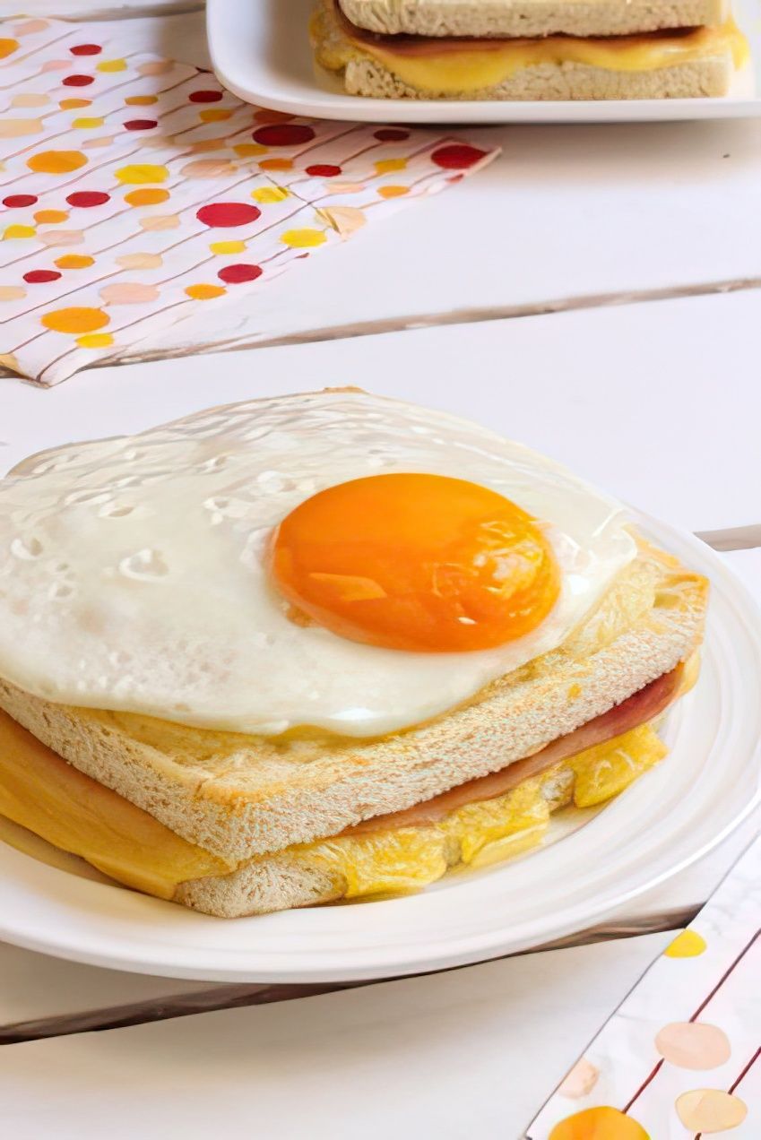 Croque madame et sa salade