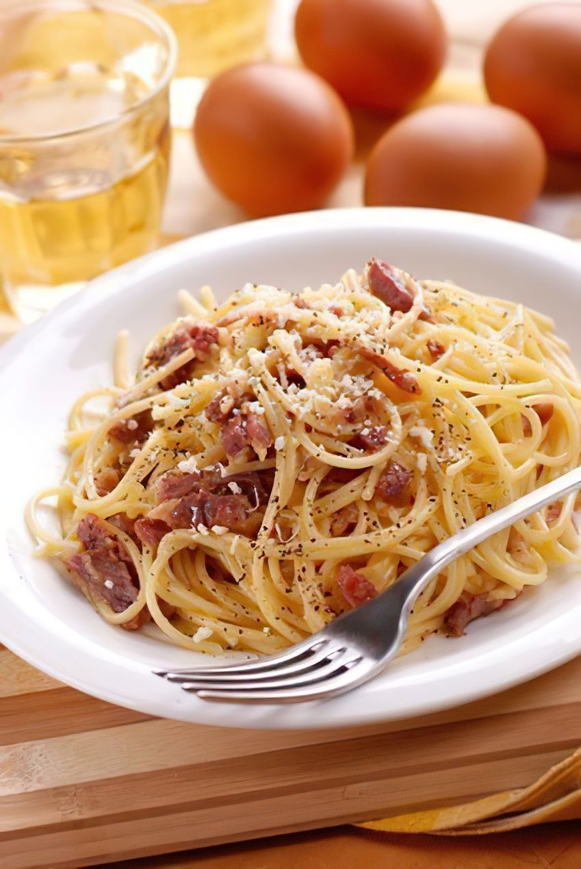 Pâtes aux lardons et aux oeufs